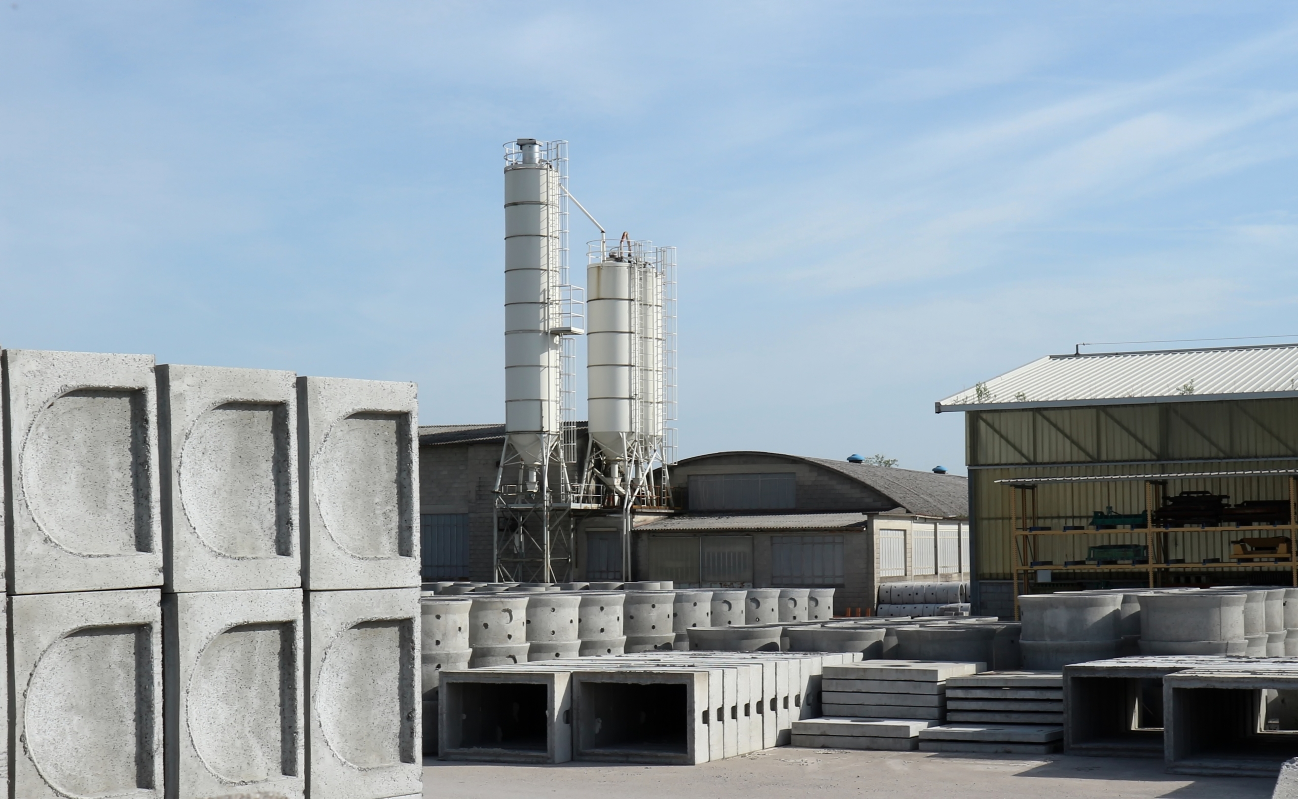 Factory Of Precast Concrete Products For Building, Infrastructures And Various Uses